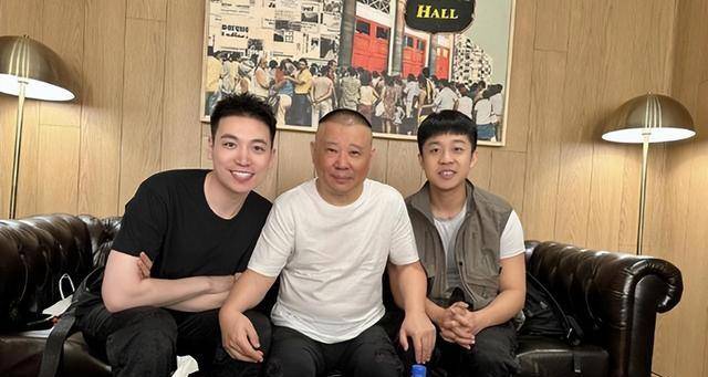 德云社张九龄29岁生日,搭档王九龙卡点祝福,却被生日蛋糕抢镜_什么