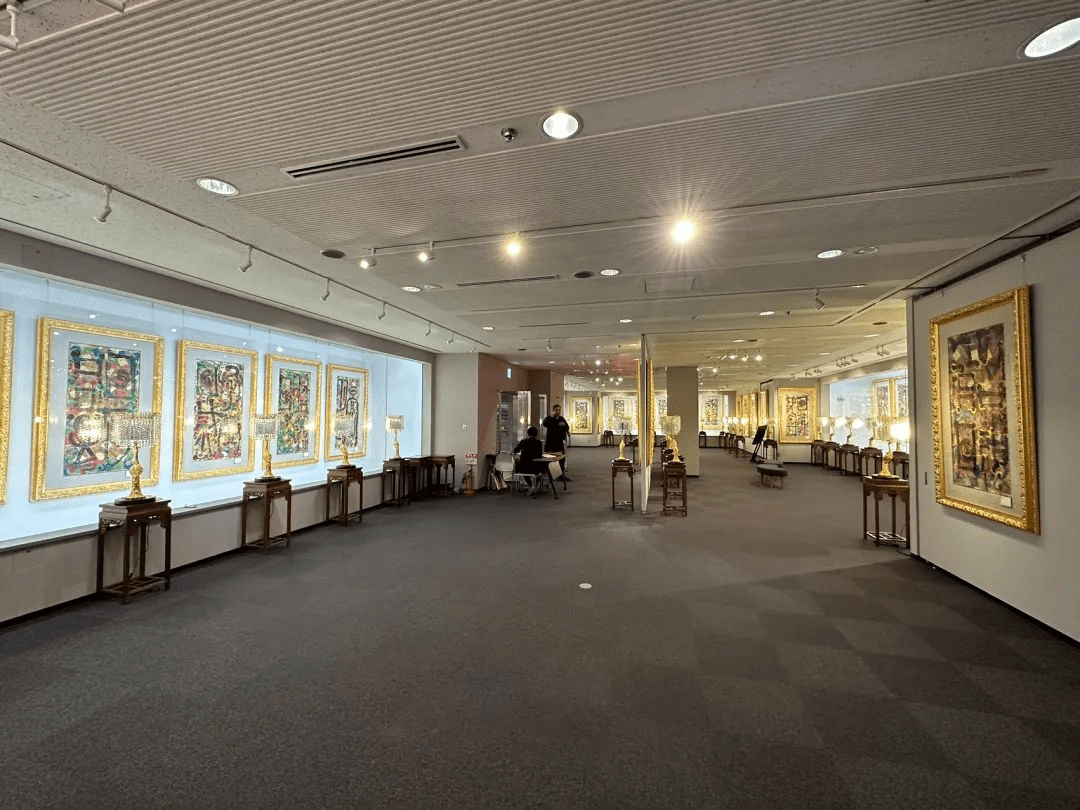 新加坡云龙子大师东京风水书法展在日中友好美术馆隆重举行