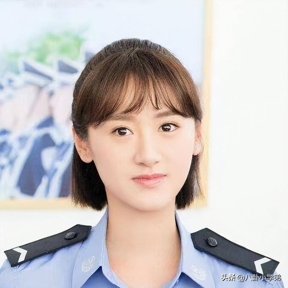 同样穿"警服",把刘涛吴越和baby等女星放在一起,差别就出来了