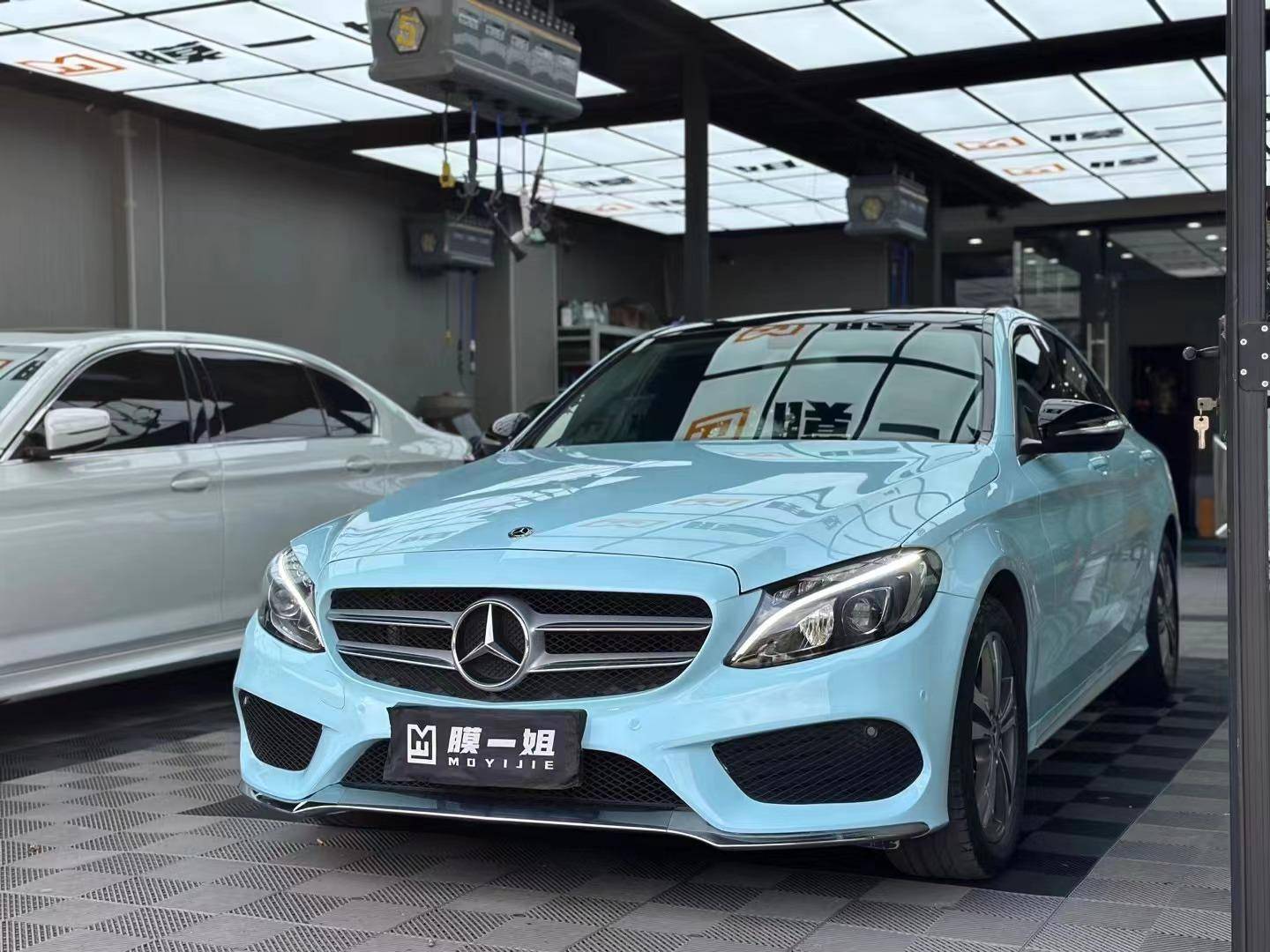 奔驰c200l改色膜一姐pet冰川蓝,超清爽的冰淇淋色系