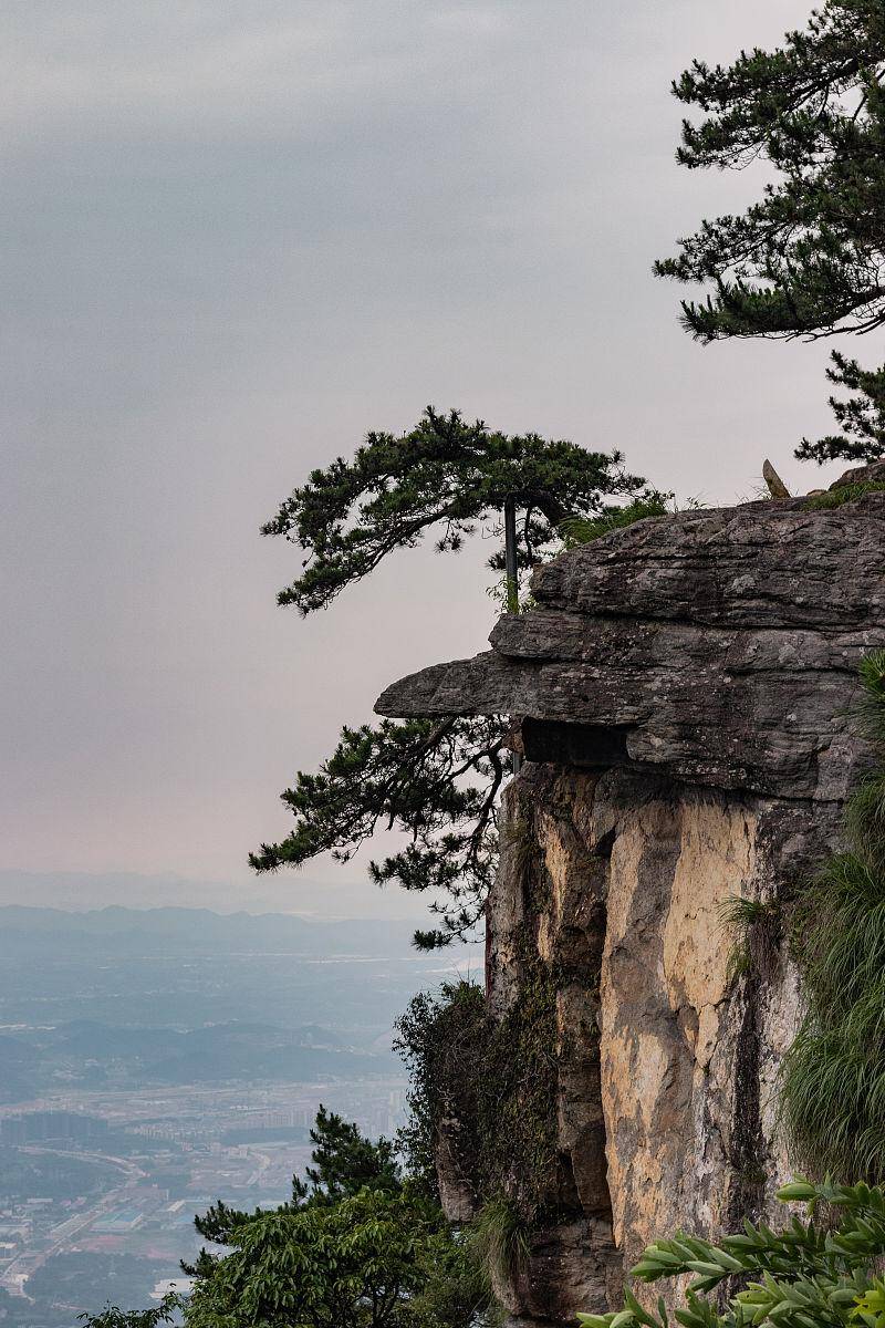 庐山龙首崖图片