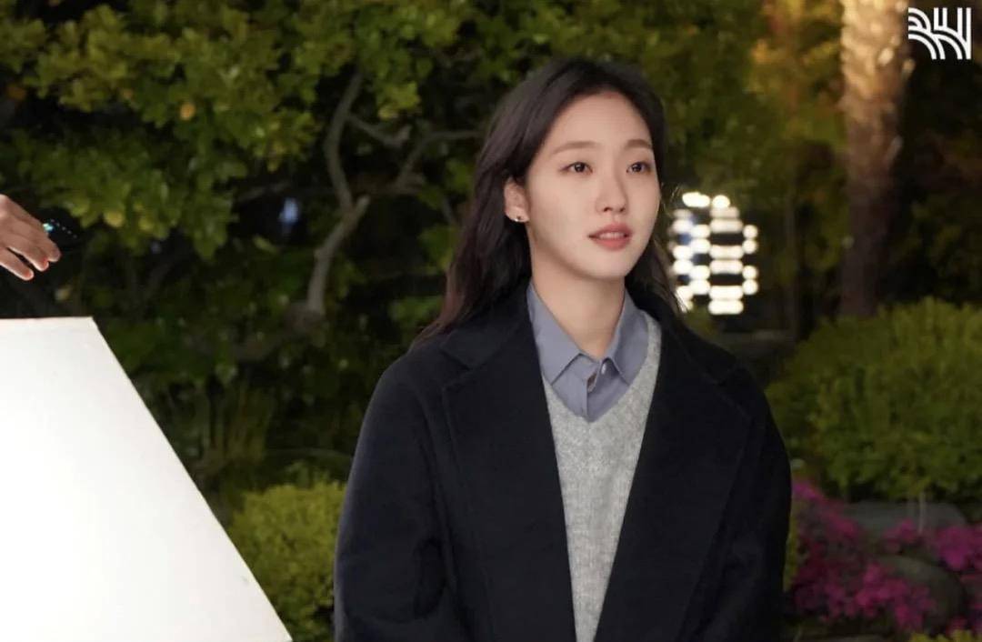 从相貌平平到氧气女子,金高银的逆袭思路值得学习_眼睛_女人_休闲