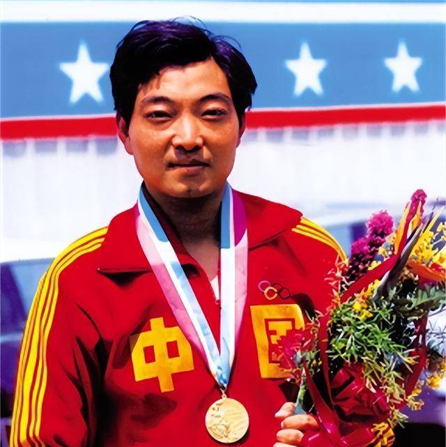奥运射击冠军许海峰:亏欠妻儿一生,65岁仍住单位房_中国_弹弓_训练
