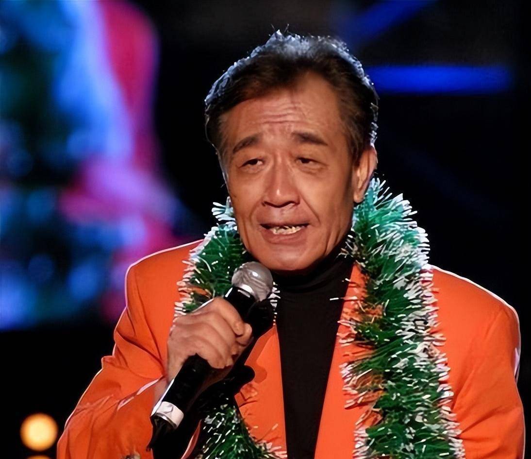 那一抹阴霾散去,张帝确定了自己的人生目标,成为一名歌手.