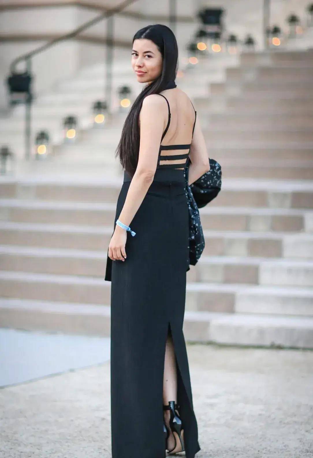 梨形身材的优点都在这里了,这9件秋冬衣服简直是梨形女生的宝藏