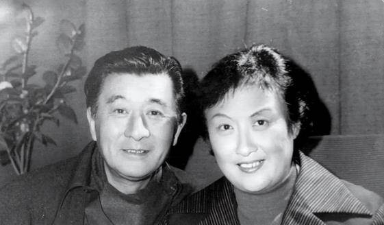 老一辈演员夫妻对比,金迪与摄影师丈夫恩爱一生,秦怡田华都命苦
