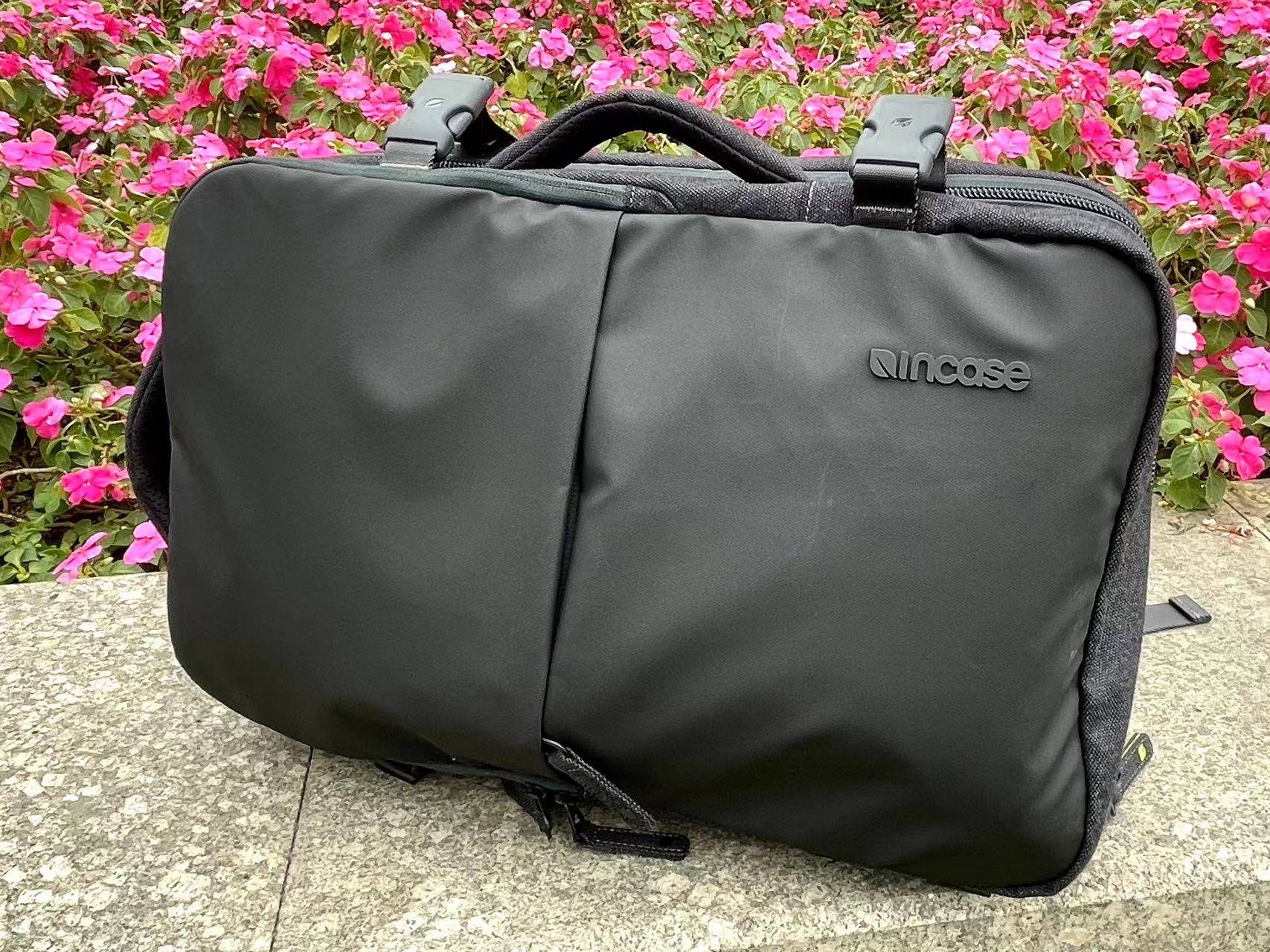 背上它海和天空，提起它商业精英；全能型的背包，谁人不爱呢