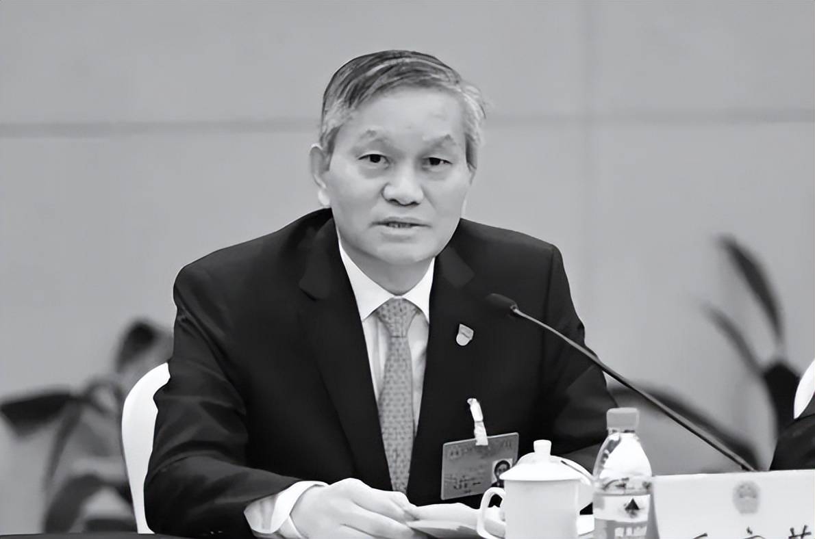 浙江省教育厅厅长毛宏芳突发心梗逝世,享年58岁,给世人敲响警钟_工作