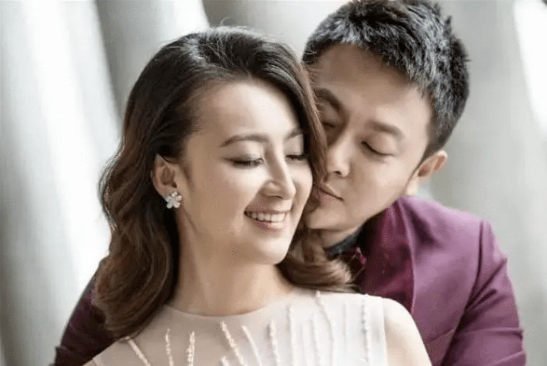 著名演员印小天:被前妻伤透了心,父亲临终前,虚构女友欺骗父亲_角色