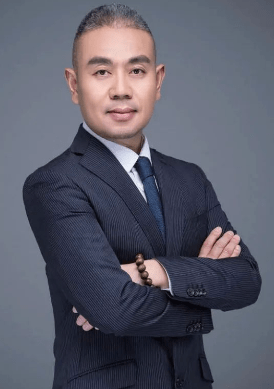 刘伟 秋果酒店创始人,董事长北京湖北商会副会长财智精英会成员正和岛