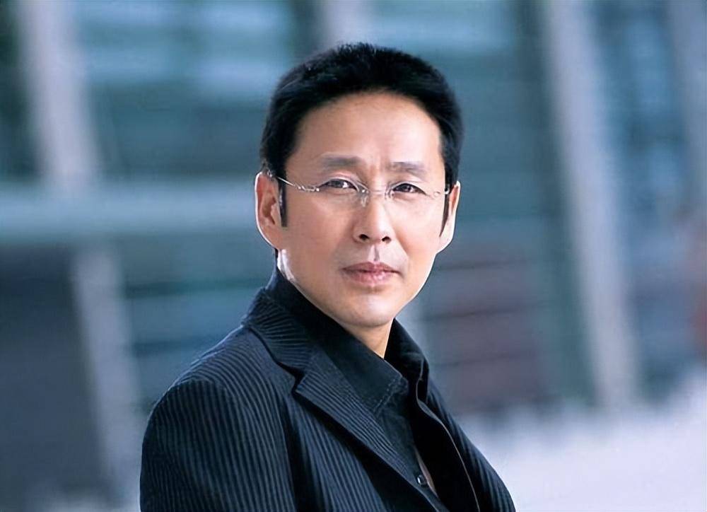 陈道明一生心得:一个人最大的本事,是不把自己当回事_因为_癖好_康熙