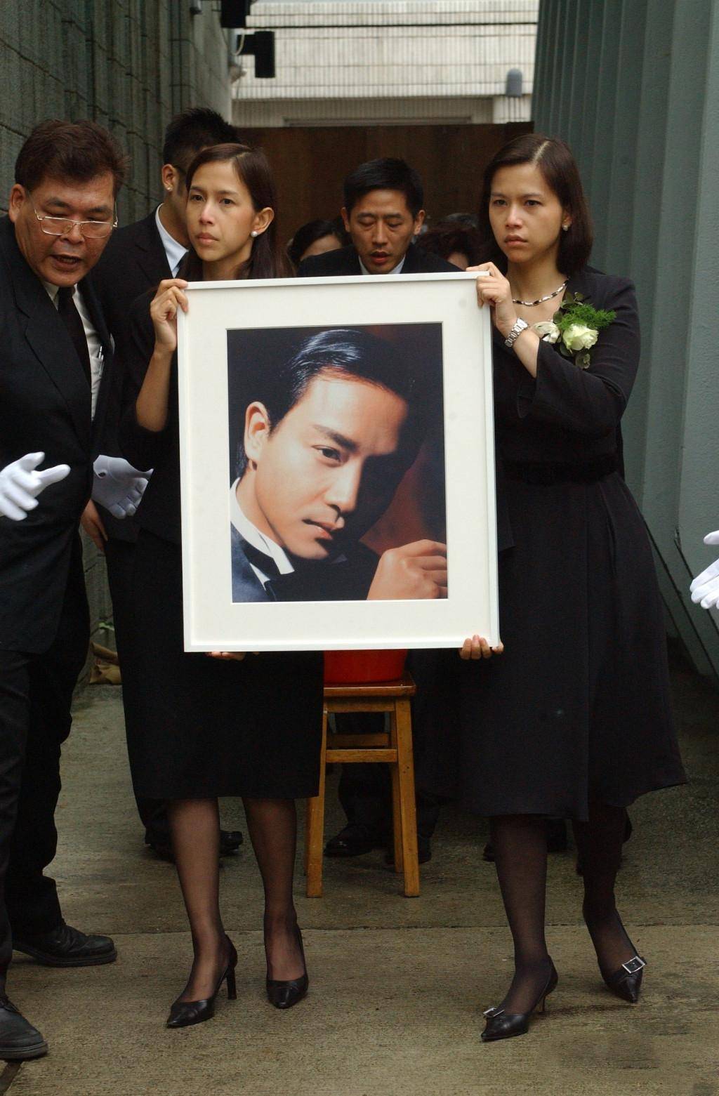 曾经的歌坛巨星,因为一句话惨遭封杀,他说了什么_张国荣_蔡枫华_香港