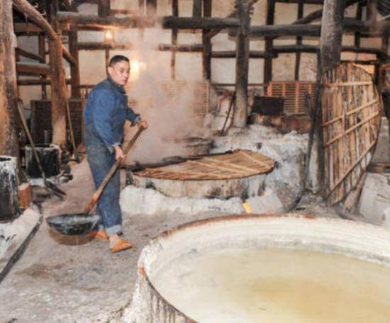 道光年间,几个四川农民打一口1001米深井,影响了世