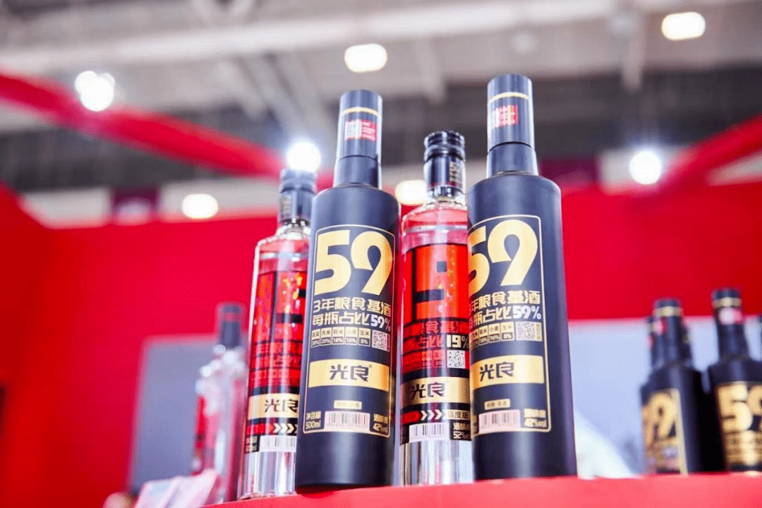 酒讯发布丨一个光瓶酒的雪中悍刀行_光良_市场_品牌