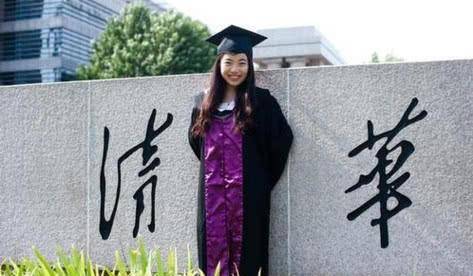 不管怎么说,蒋方舟确实是像韩寒一样,伴随着争议从懵懂少年步入成年人