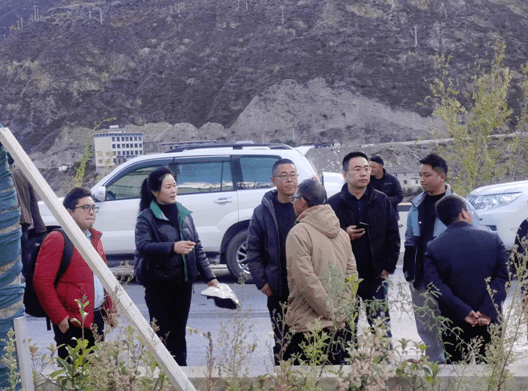 元宇宙产业委章飞赴甘孜州得荣县考察为地方发展建言献策_葡萄_生产