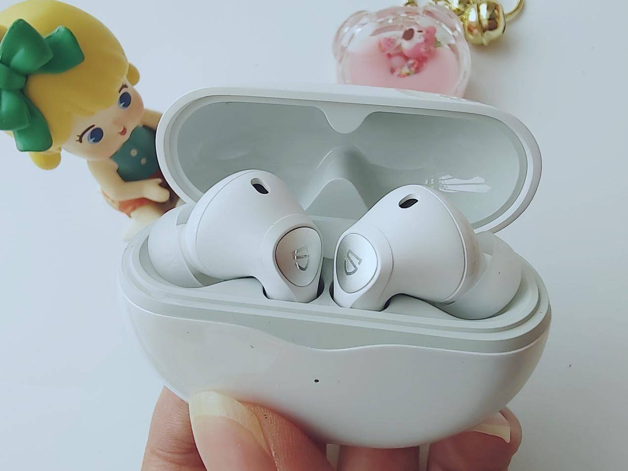 泥炭Air4 Pro耳机真实体验:完美音质,佩戴舒适,游戏开黑必备!