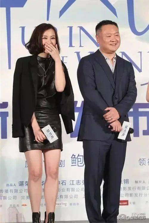 高圆圆当街热吻,43岁的她还是当年的清纯女神吗?_赵又廷_张亚东_电影