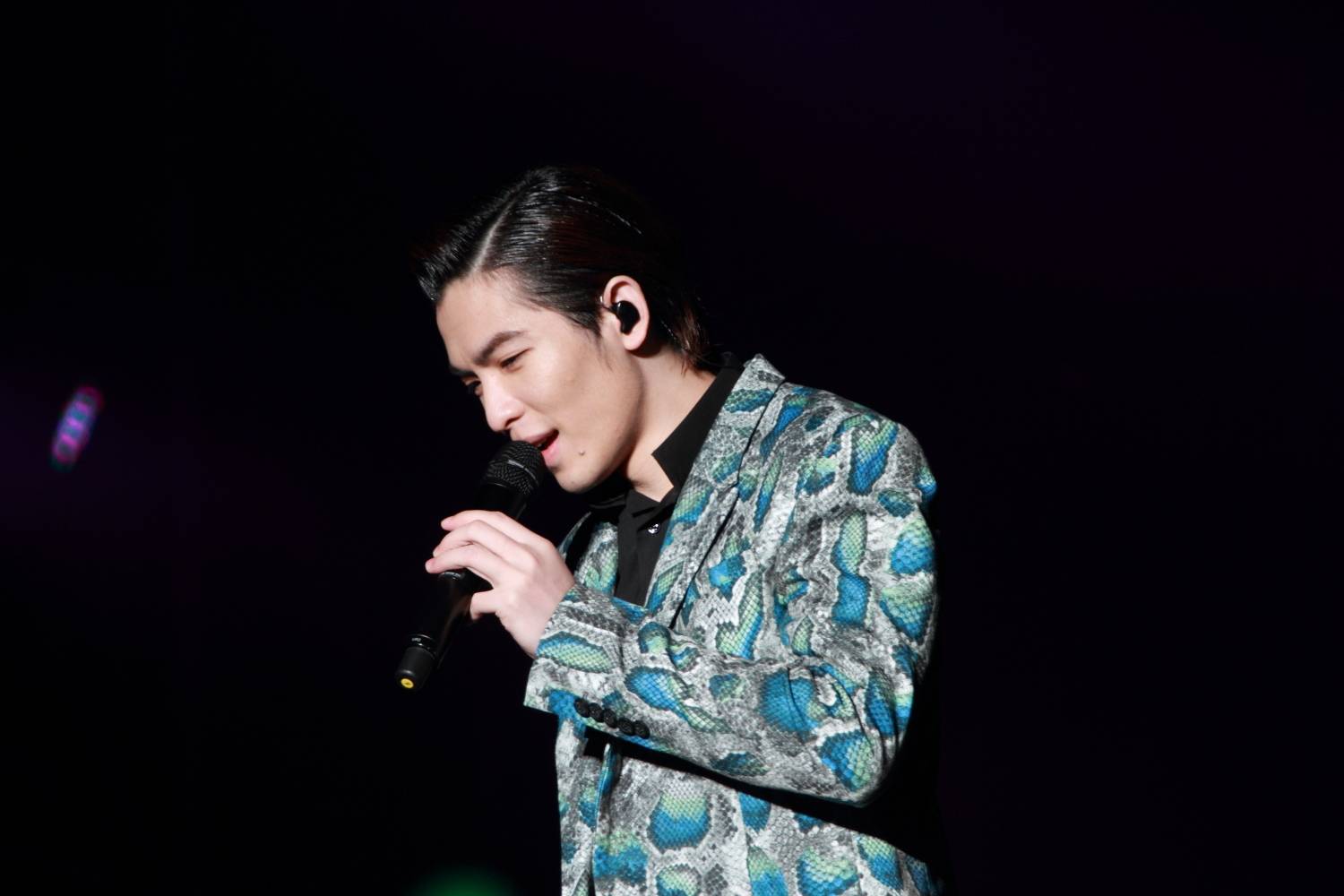 萧敬腾与林有慧:婚后幸福爆棚,网友直呼"爱情无界"!_生活_真爱_年龄