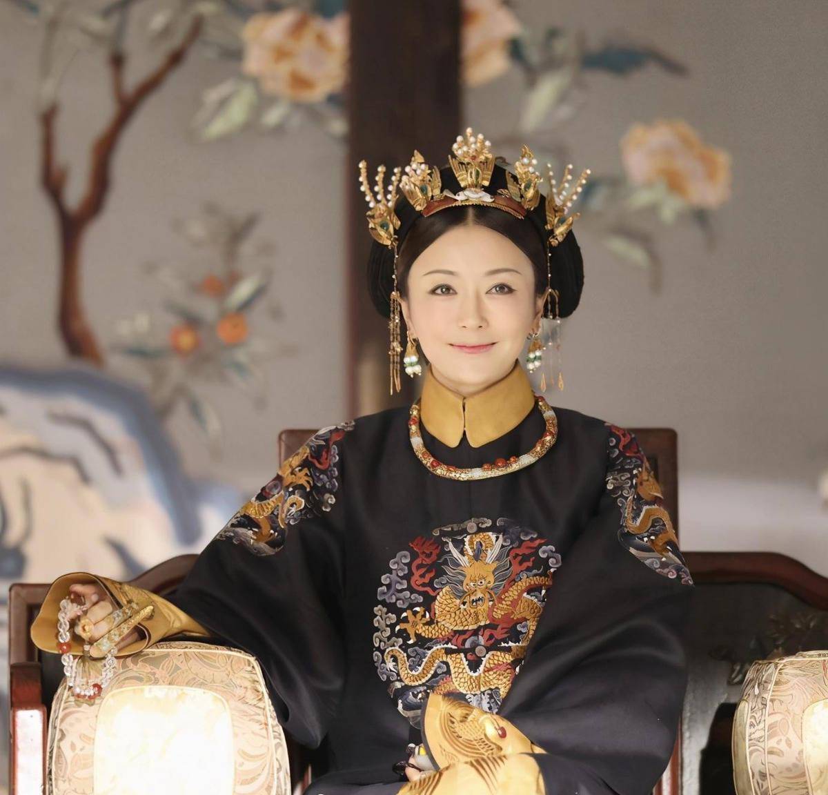 宫女平时也干粗活,为何10多个宫女却勒不死一个睡着的皇帝?