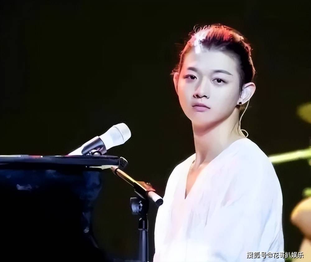 霍尊名誉权官司胜诉,陈露被批是田园女权,网友称他受了不白之冤_要求