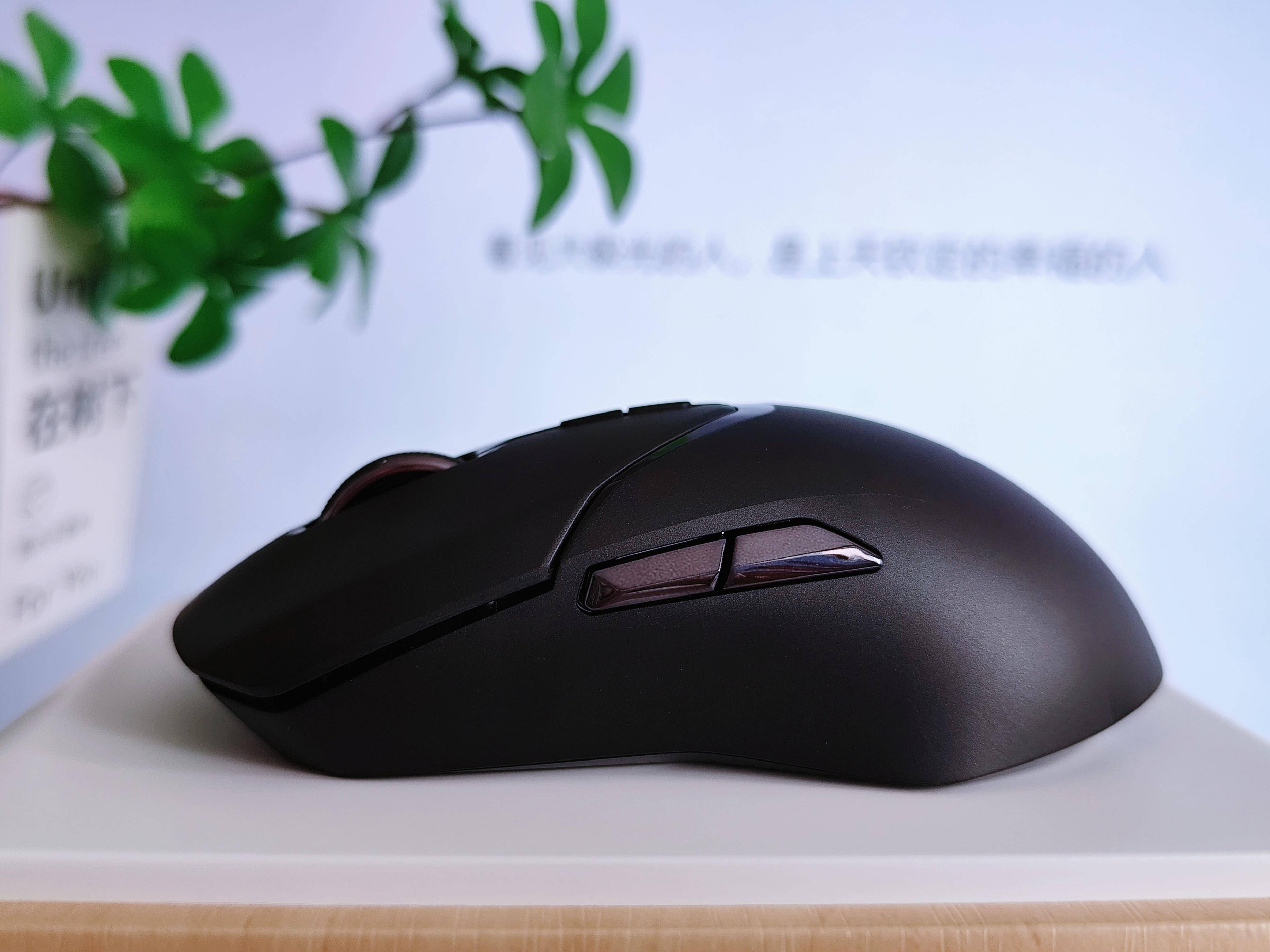 4K Hz加持,满足全家娱乐办公需求,雷柏VT9PRO/VT9PRO mini双模无线游戏鼠标