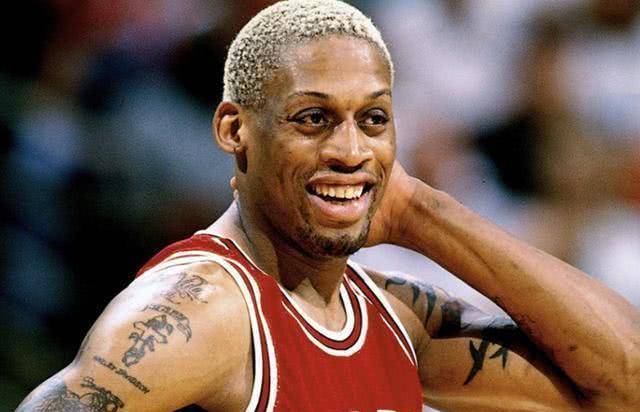 罗德曼:我被驱逐出场过12次,格林:我20次,他:都是弟弟_球员_考辛斯