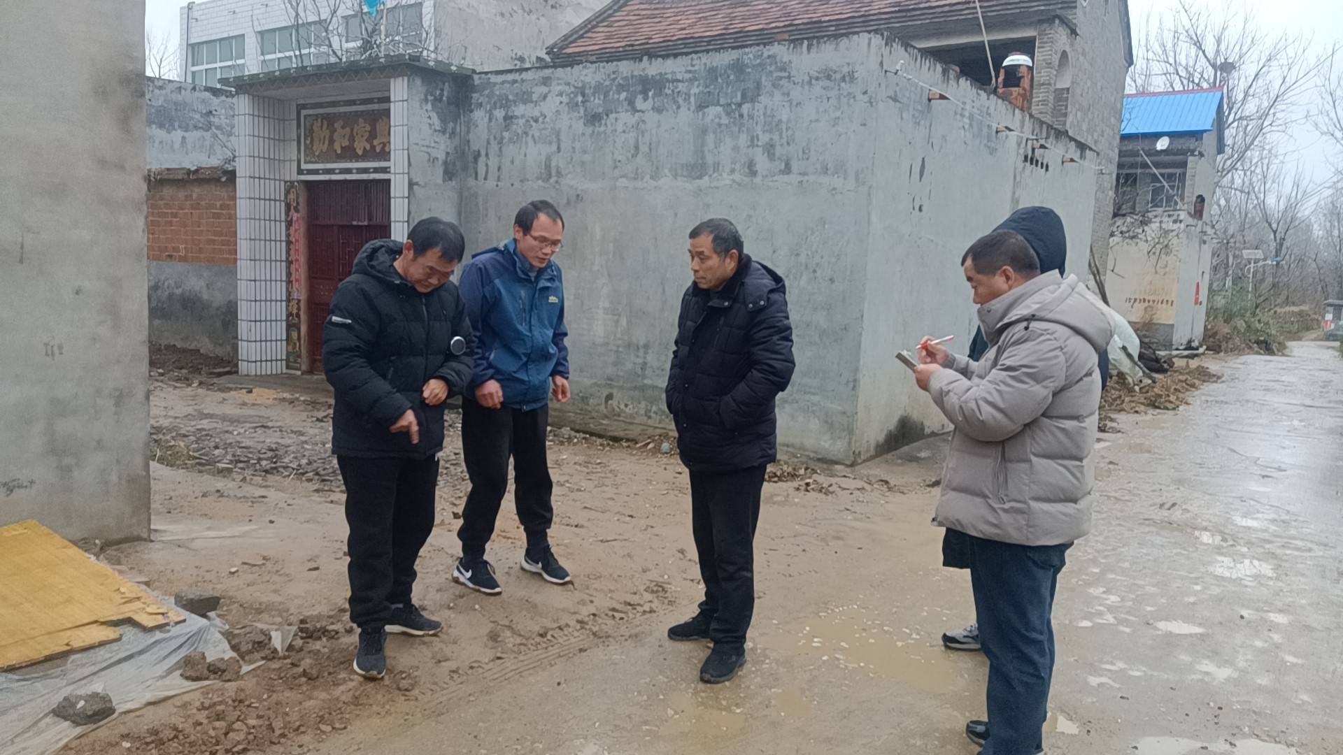 唐河县郭滩镇多措并举扎实推进农村"厕改"工作_改厕_厕所_保障