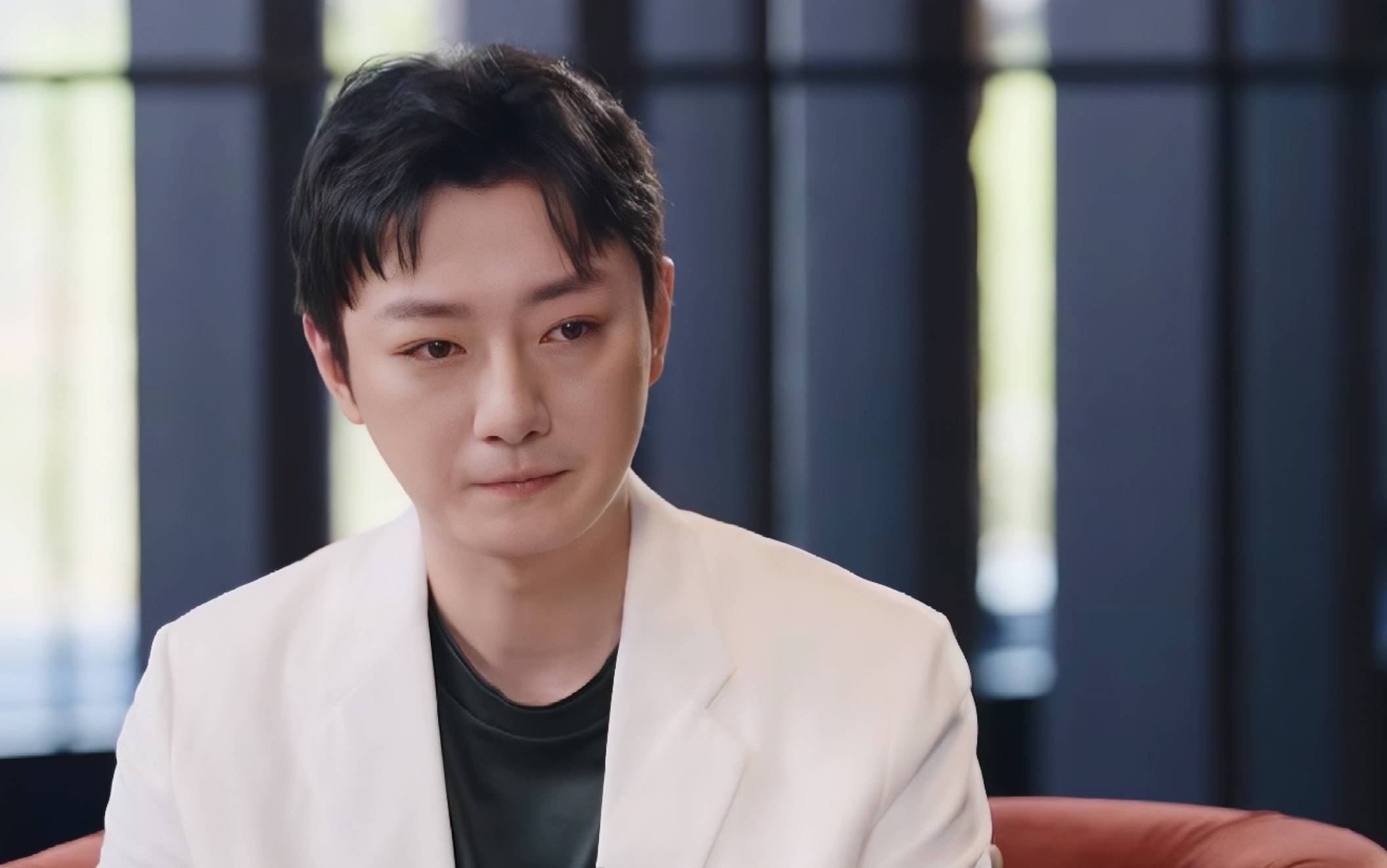 《狂飙》苏小玎:从红利巅峰到翻车,只追求金钱与捷径是否可取?