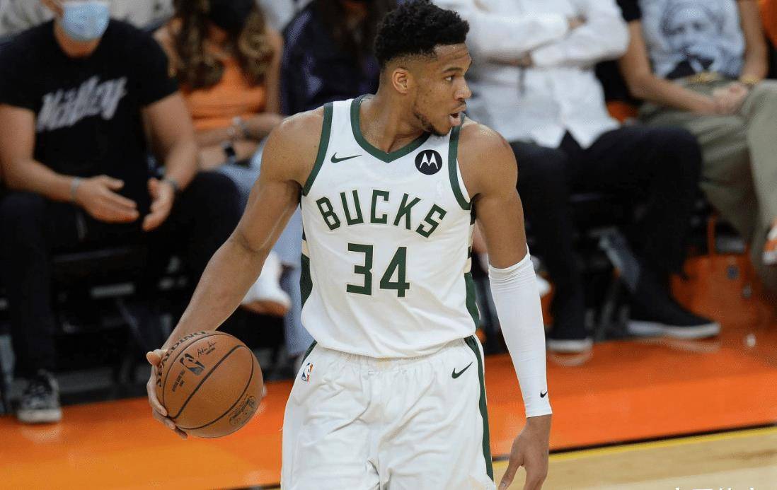 字母哥曾为了夺冠故意垫脚欧文,即便如此,字母哥也并