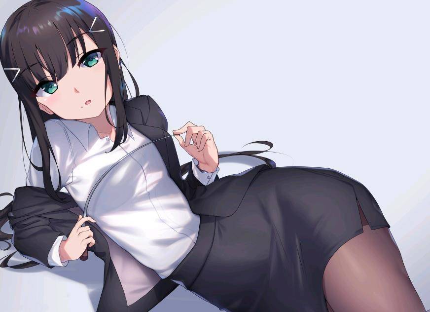 炎炎夏日,为什么女生宁可忍受高温,也要穿层丝袜,难道是为了美_袜子