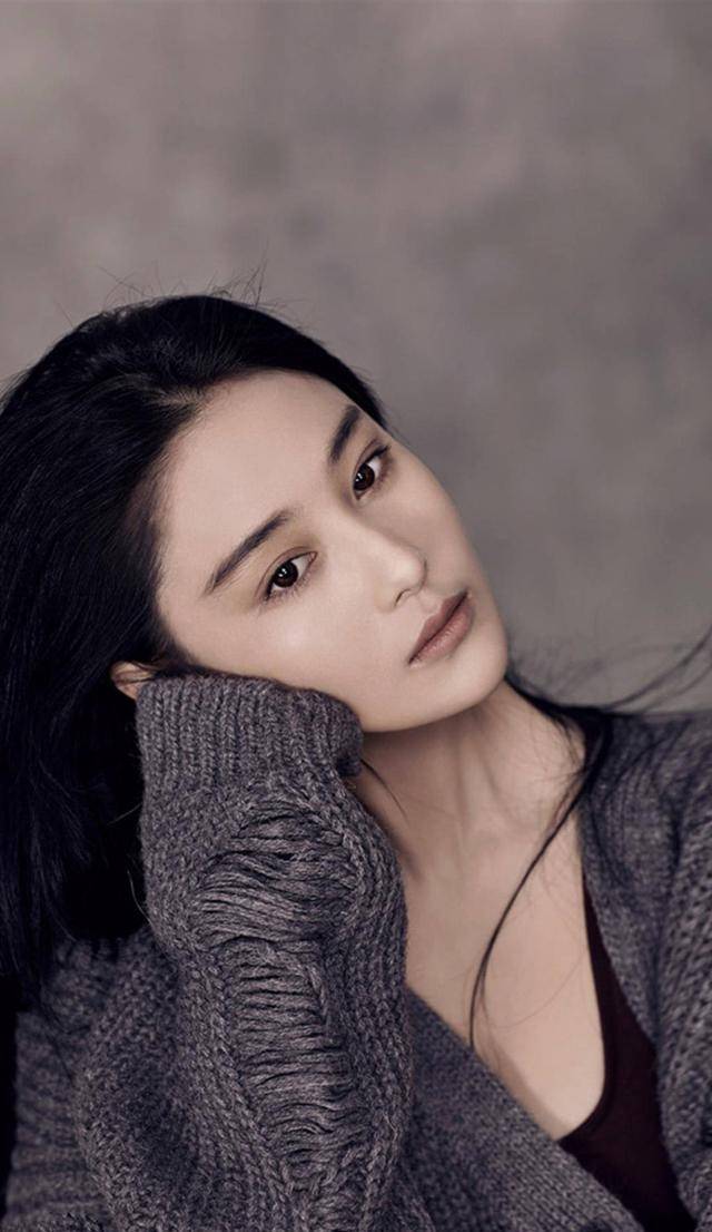 嫁给何捷后的张馨予岁月静好,口碑逆袭_生活_李晨_感情