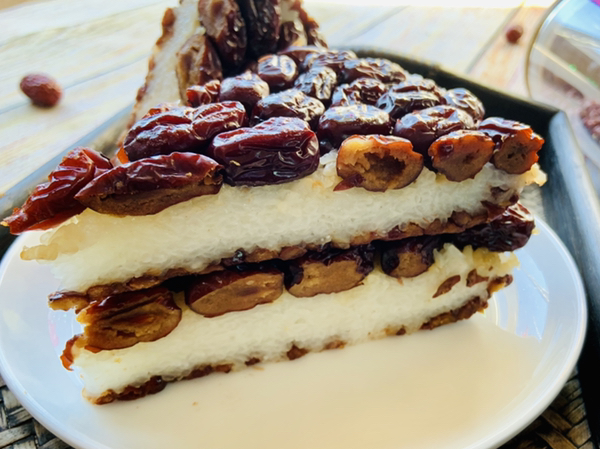 还记得热播的那年花开,里面的孙俪饰演的周莹女boss独爱甑糕.