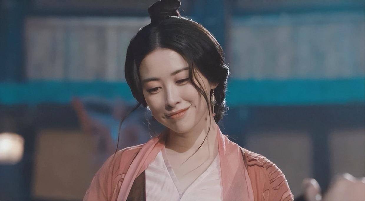 看看她饰演的马夫人和教主夫人就知道_拉波·埃尔坎_音乐_演技