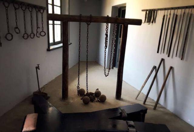 《檀香刑》中描述的几场刑法其中最令人不寒而栗的刑法是什么?