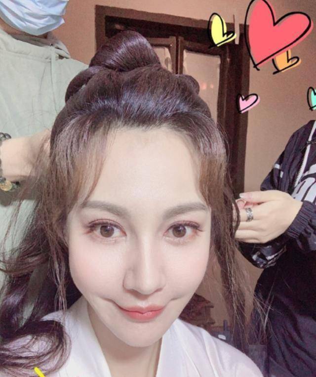 "江玉燕"杨雪复出拍古装戏,演技尴尬的baby连美貌也不能吹了_角色