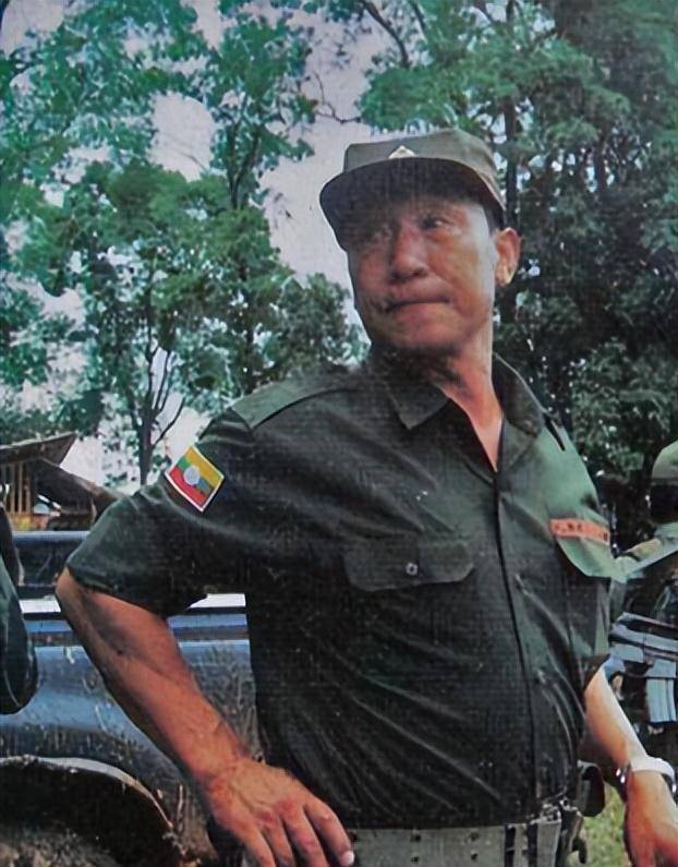 "金三角魔王"坤沙:史上唯一建国毒枭,却称贩毒是为中国报仇_毒品_美国