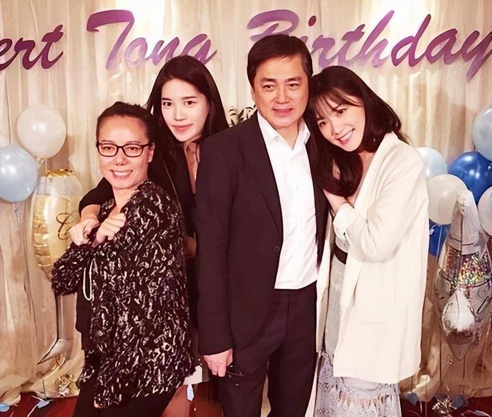 《雪山飞狐》过去32年,胡斐3段婚姻,程灵素分手,苗人凤消失了_孟飞