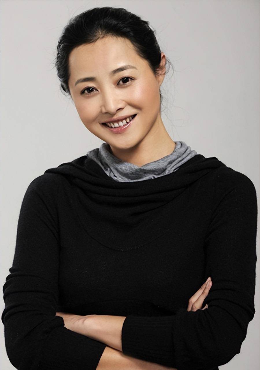 3段婚姻2次离,带着二夫的孩子和一夫复合后,刘蓓过得怎么样