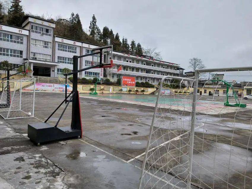 利川市汪营镇第二小学强化措施丰富课间十分钟_活动_教育_要求