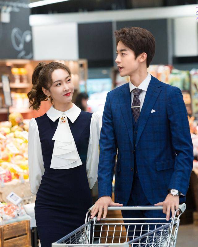 激化矛盾的电视剧,该剧男一号任嘉伦,女一号邢菲(天浩盛世的签约艺人)