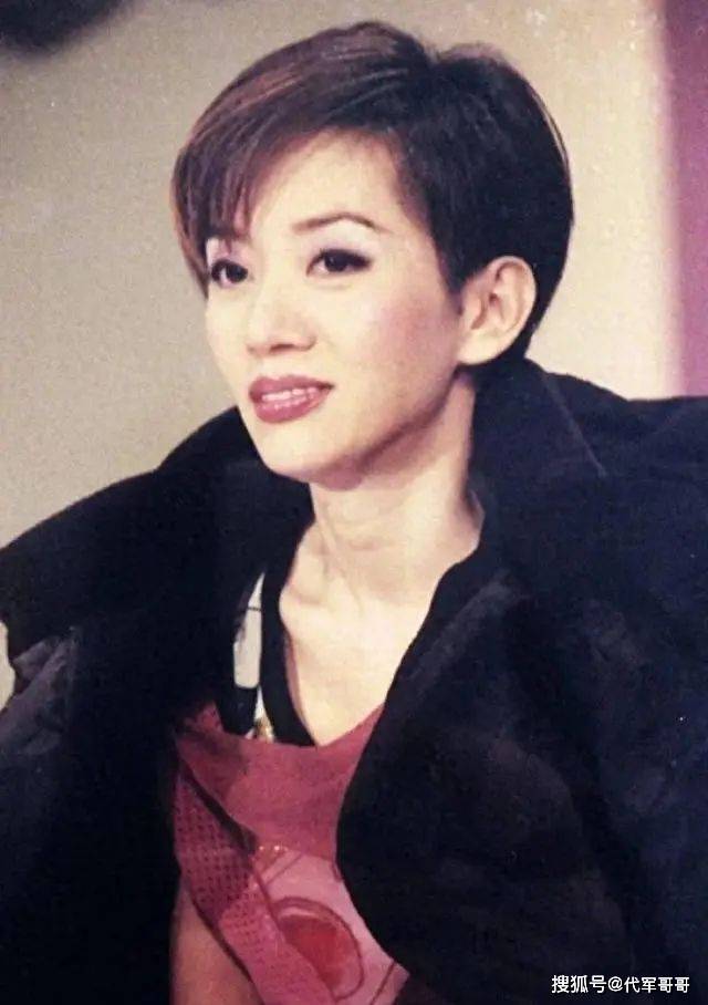 40岁饱受癌症折磨,临终前拒绝两人参加葬礼_梅艳芳_赵文卓_感情