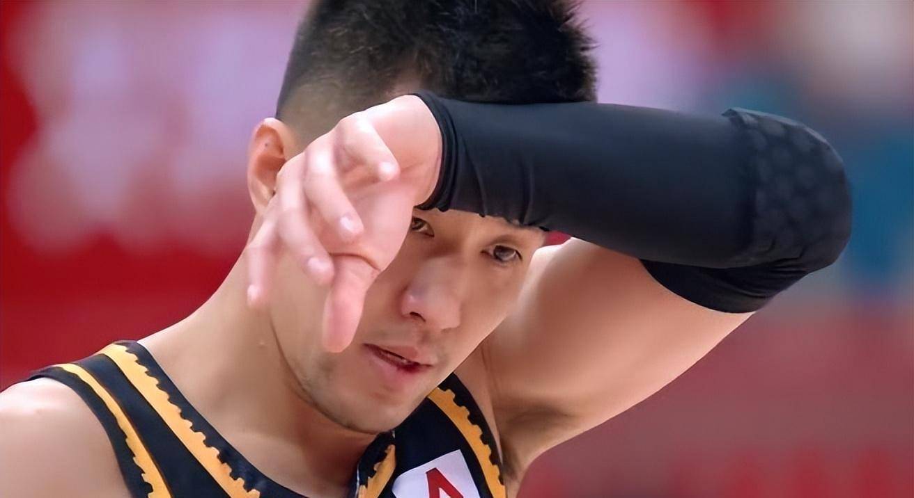 赵继伟付豪率队前进,郭艾伦渐入佳境,桑普森大水货_四川_辽篮_进攻