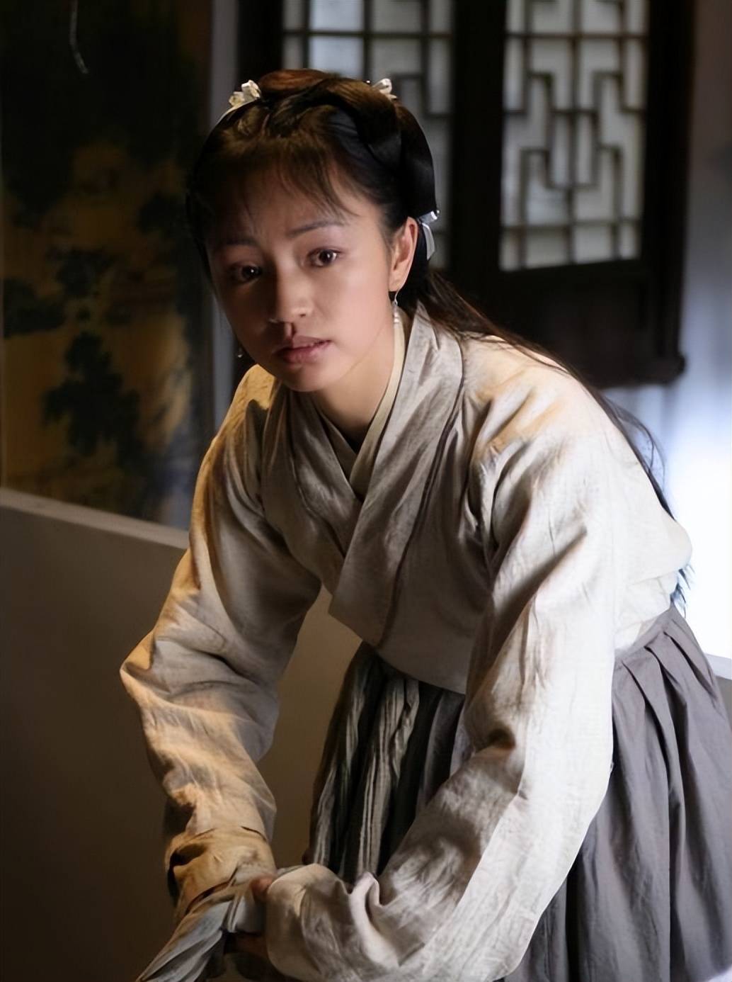 罗海琼:37岁嫁入豪门,42岁高龄生二胎,如今两个女儿成她骄傲_舞蹈