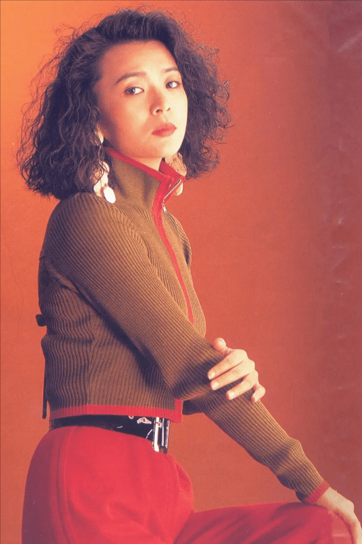 陈玉莲,曾是最美小龙女,与周润发恋爱5年后分手,最后遁入佛门