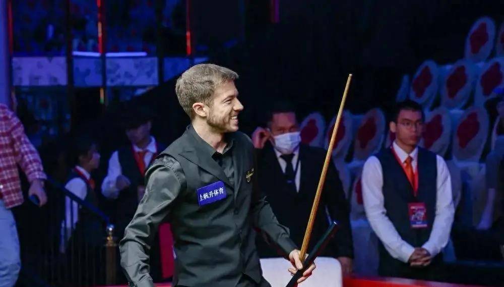 傅家俊爆冷淘汰奥沙利文!我们斯诺克大捷_比赛_职业球员_奖金
