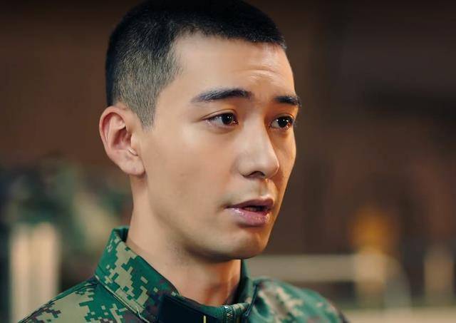就位》大结局:欧阳俊牺牲,林安邦提干,夏拙黄文有缘无份_易子梦_连长