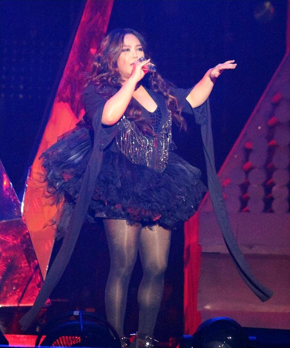 50岁张惠妹减肥成功认不出,暴瘦60斤,每天只吃4片涮牛肉_网友_人们