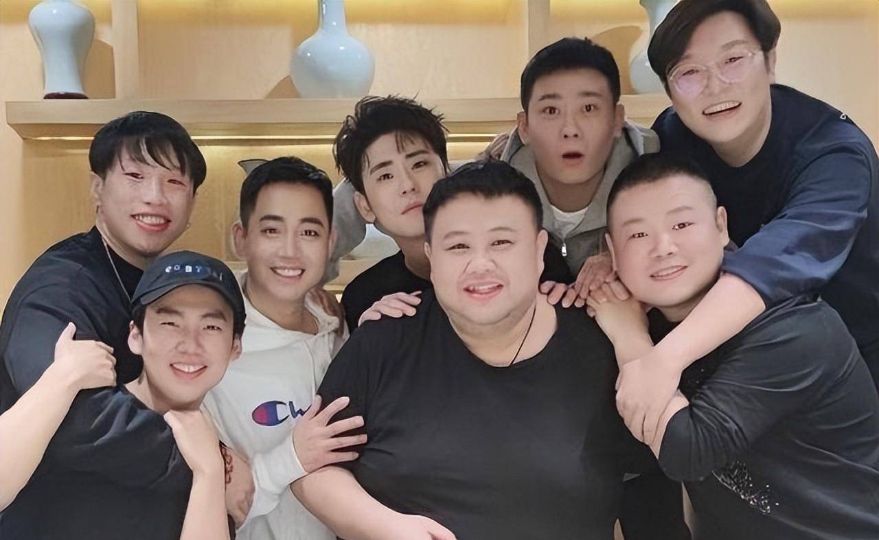 德云社跨年专场来袭,一晚举办十场演出,德云社实力不容小觑_观众