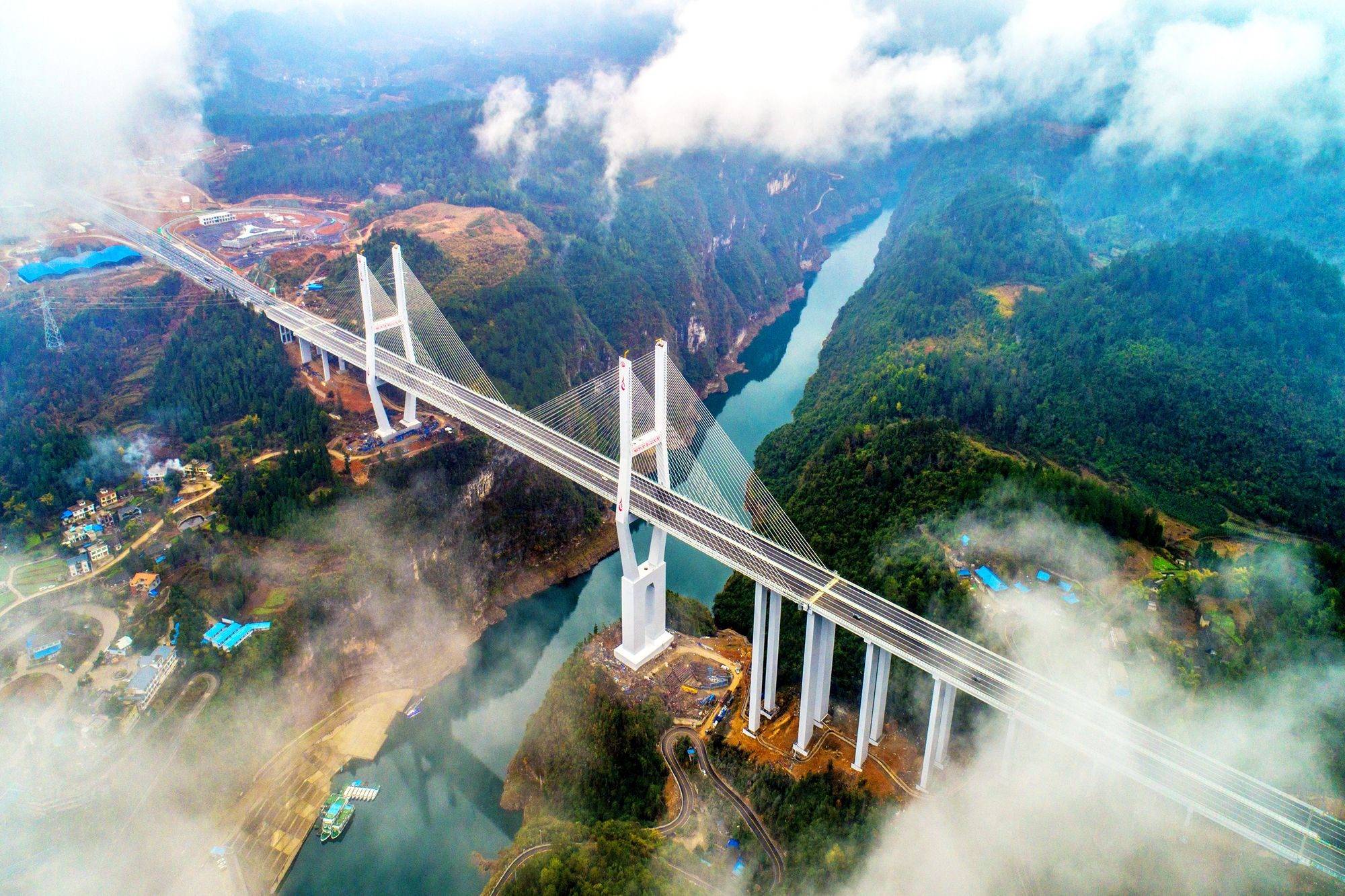 风景最美的高速公路图片